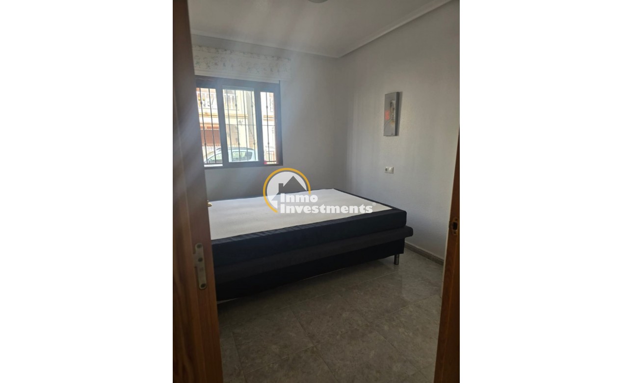 Resale - Apartment - Daya Vieja - Costa Blanca