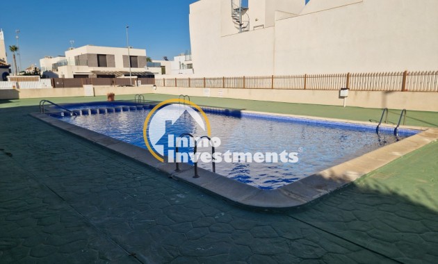 Resale - Apartment - Daya Vieja - Costa Blanca