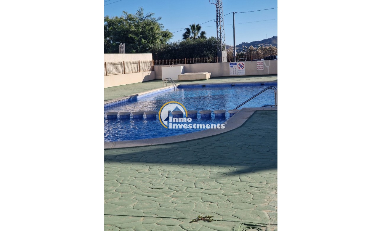 Resale - Apartment - Daya Vieja - Costa Blanca