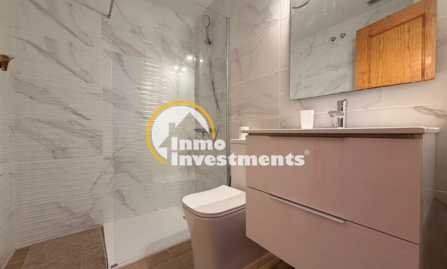 Resale - Apartment - Villamartin - Las Filipinas