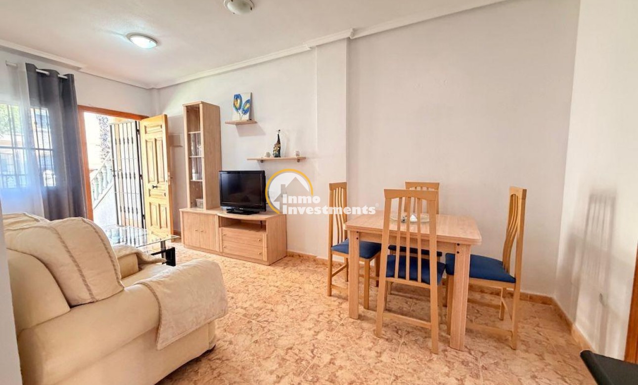 Resale - Apartment - Villamartin - Las Filipinas