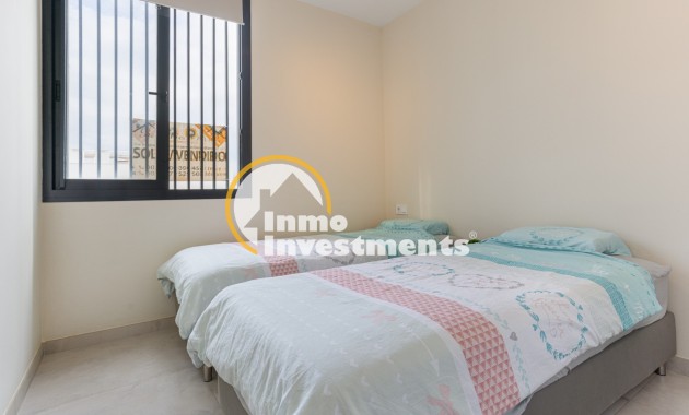 Resale - Apartment - Mar de Cristal