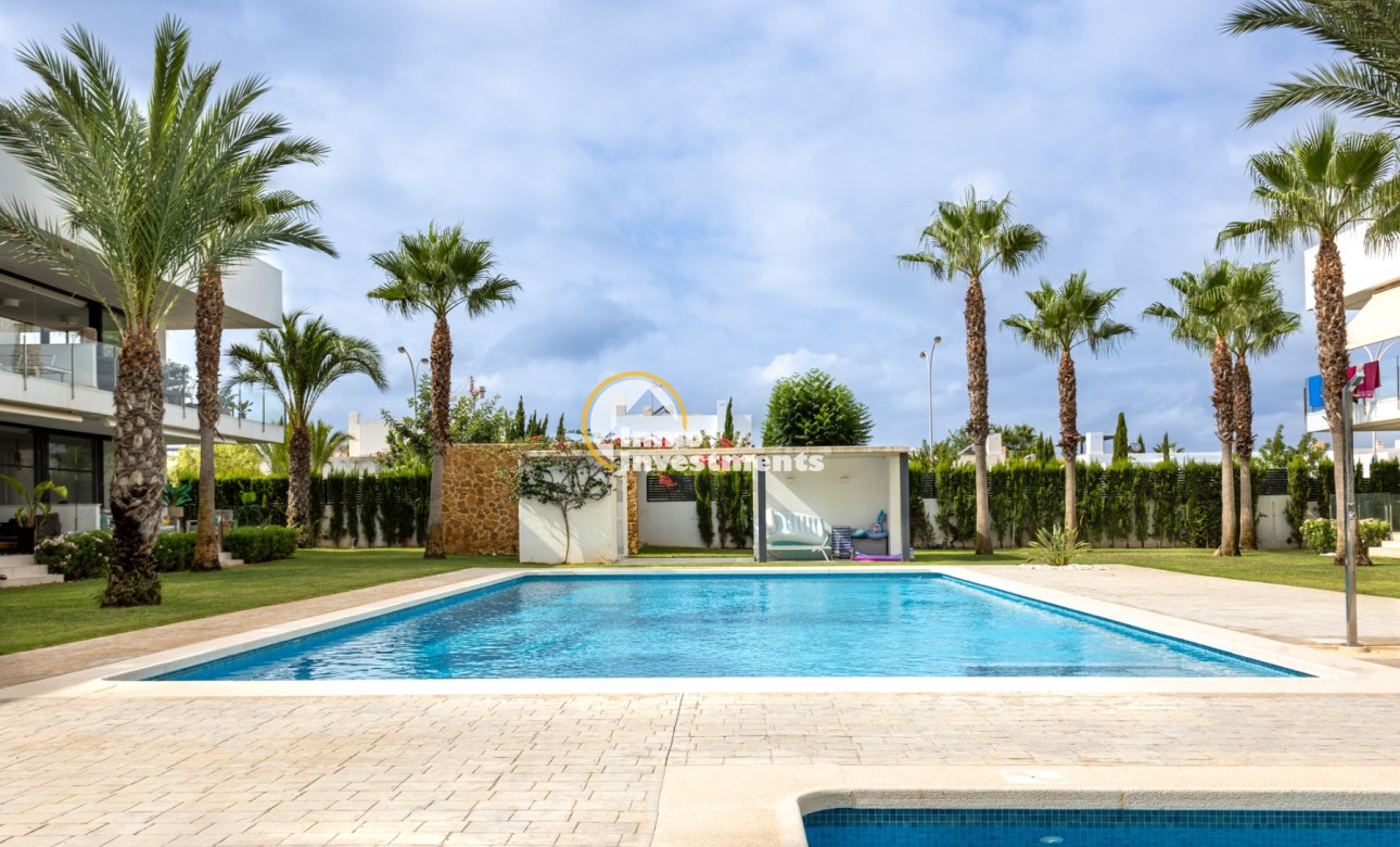 Resale - Apartment - Mar de Cristal
