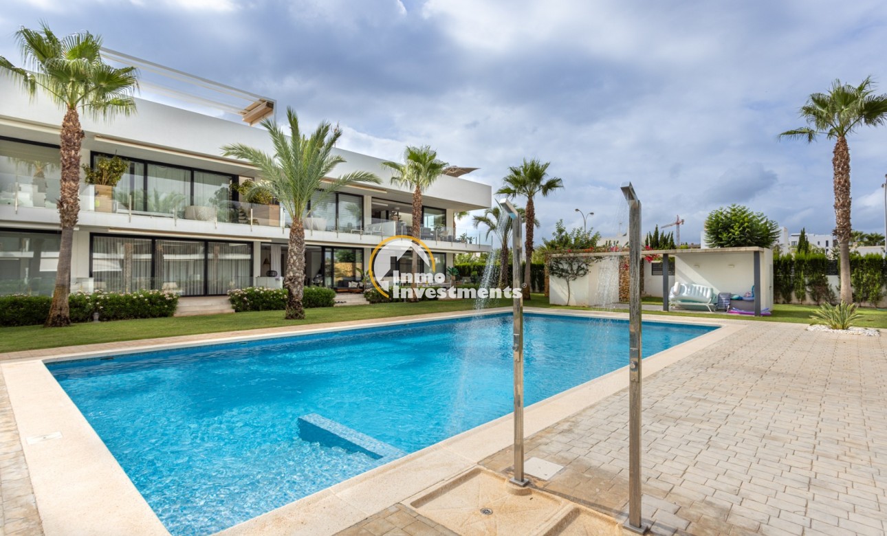 Resale - Apartment - Mar de Cristal