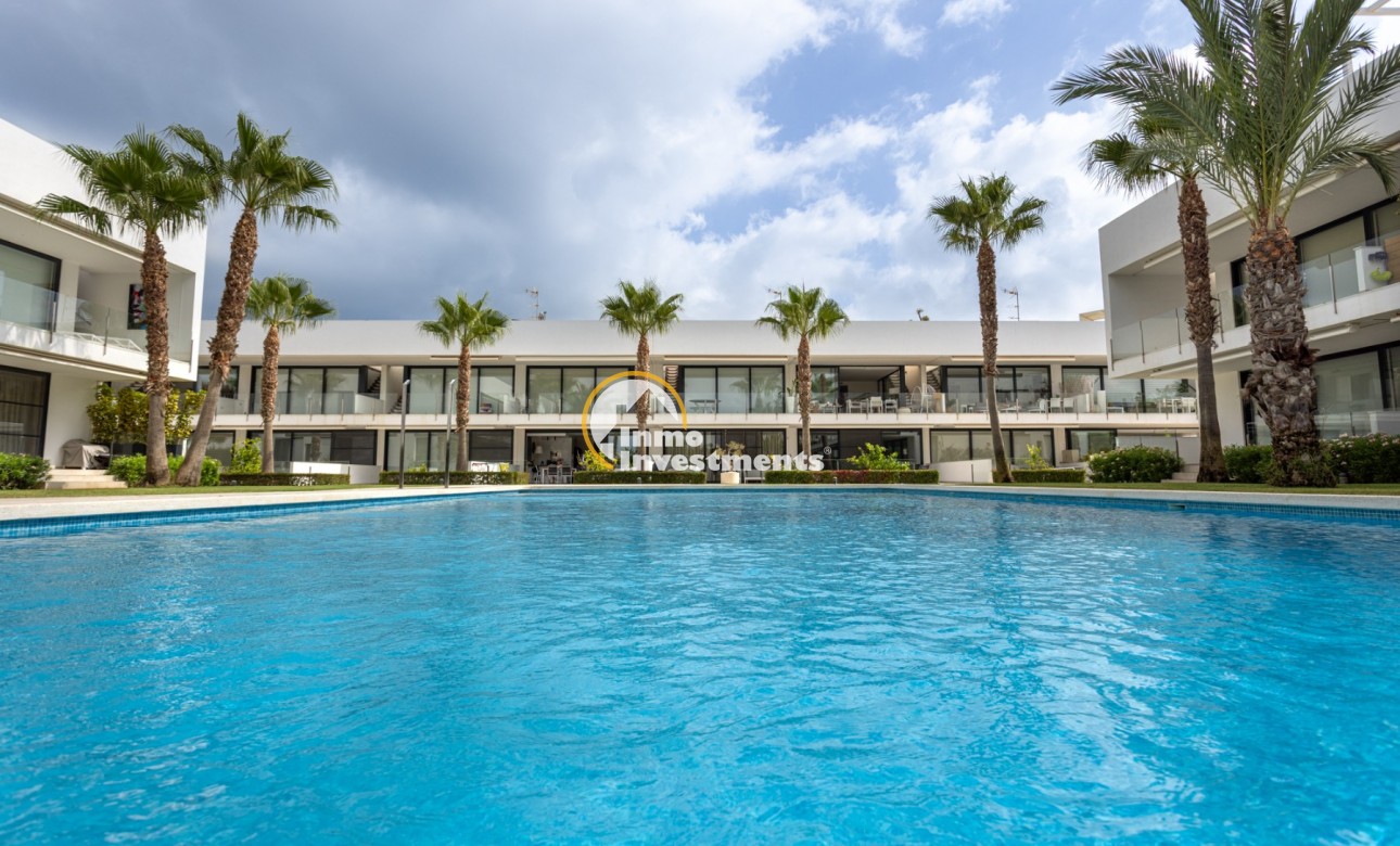 Resale - Apartment - Mar de Cristal