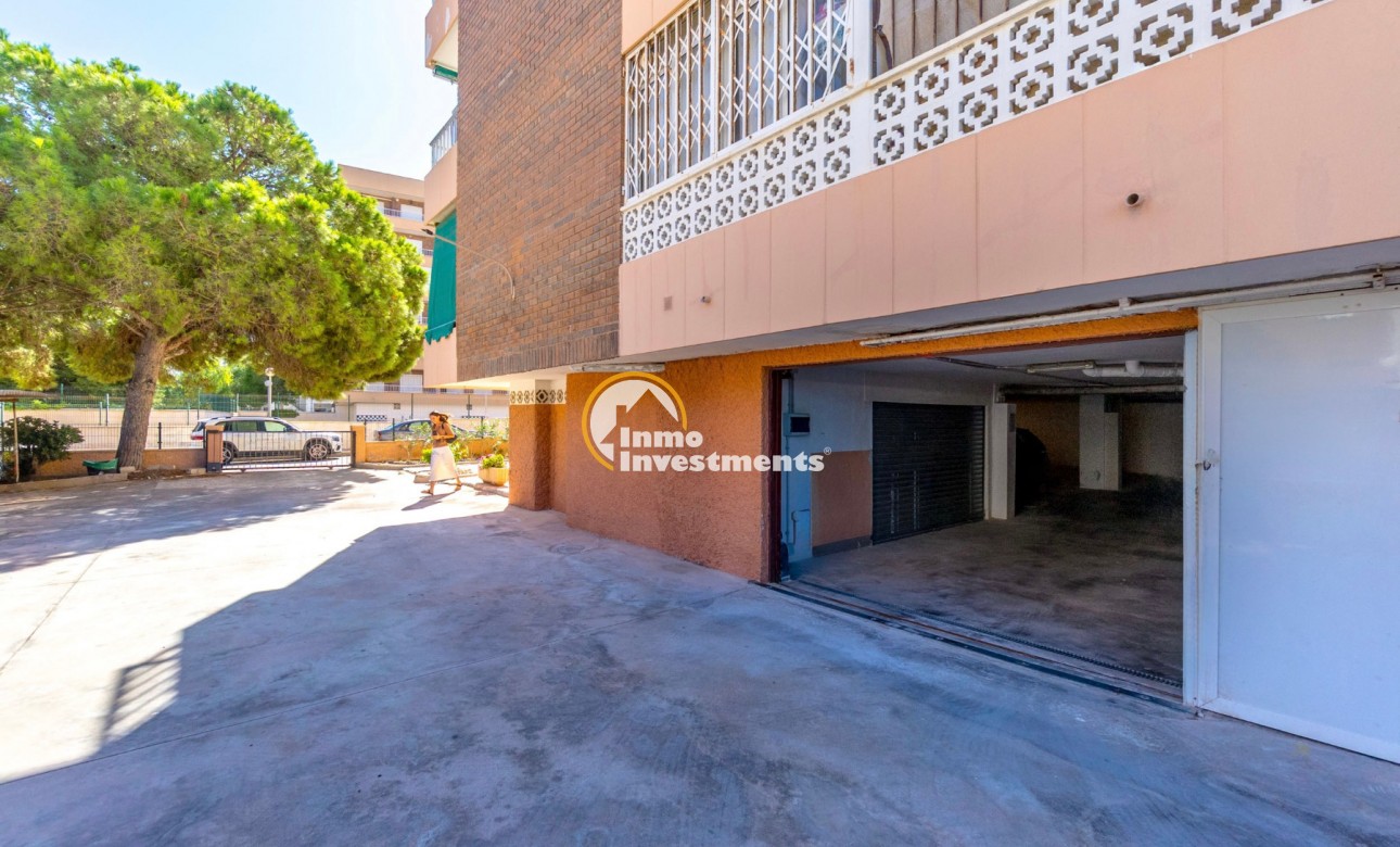 Resale - Garage - Punta Prima - Beachside
