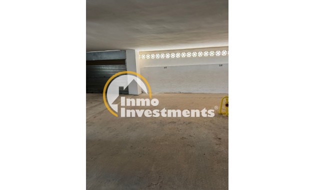 Resale - Garage - Punta Prima - Beachside
