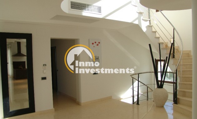 Resale - Villa - Cabo Roig