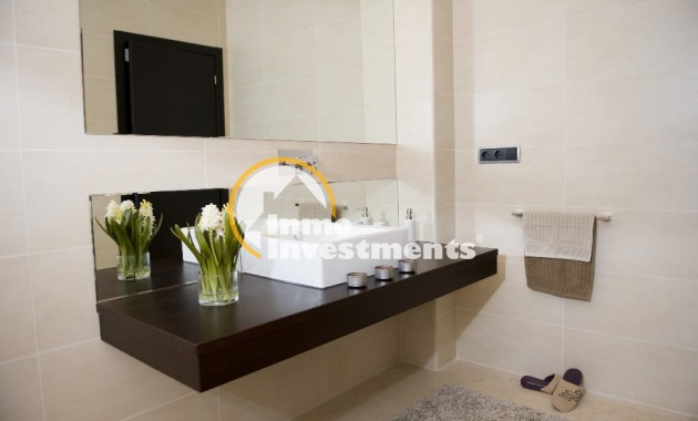 Resale - Villa - Cabo Roig