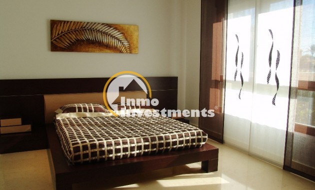 Resale - Villa - Cabo Roig