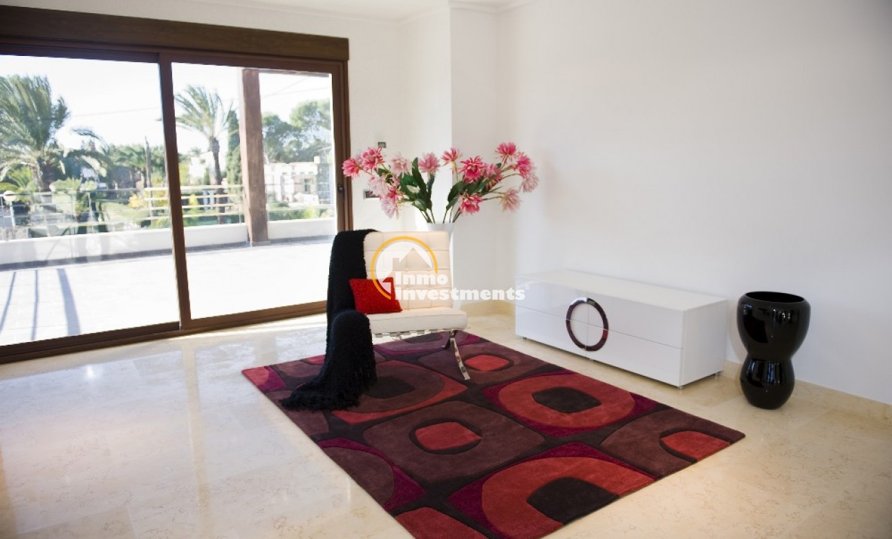 Resale - Villa - Cabo Roig