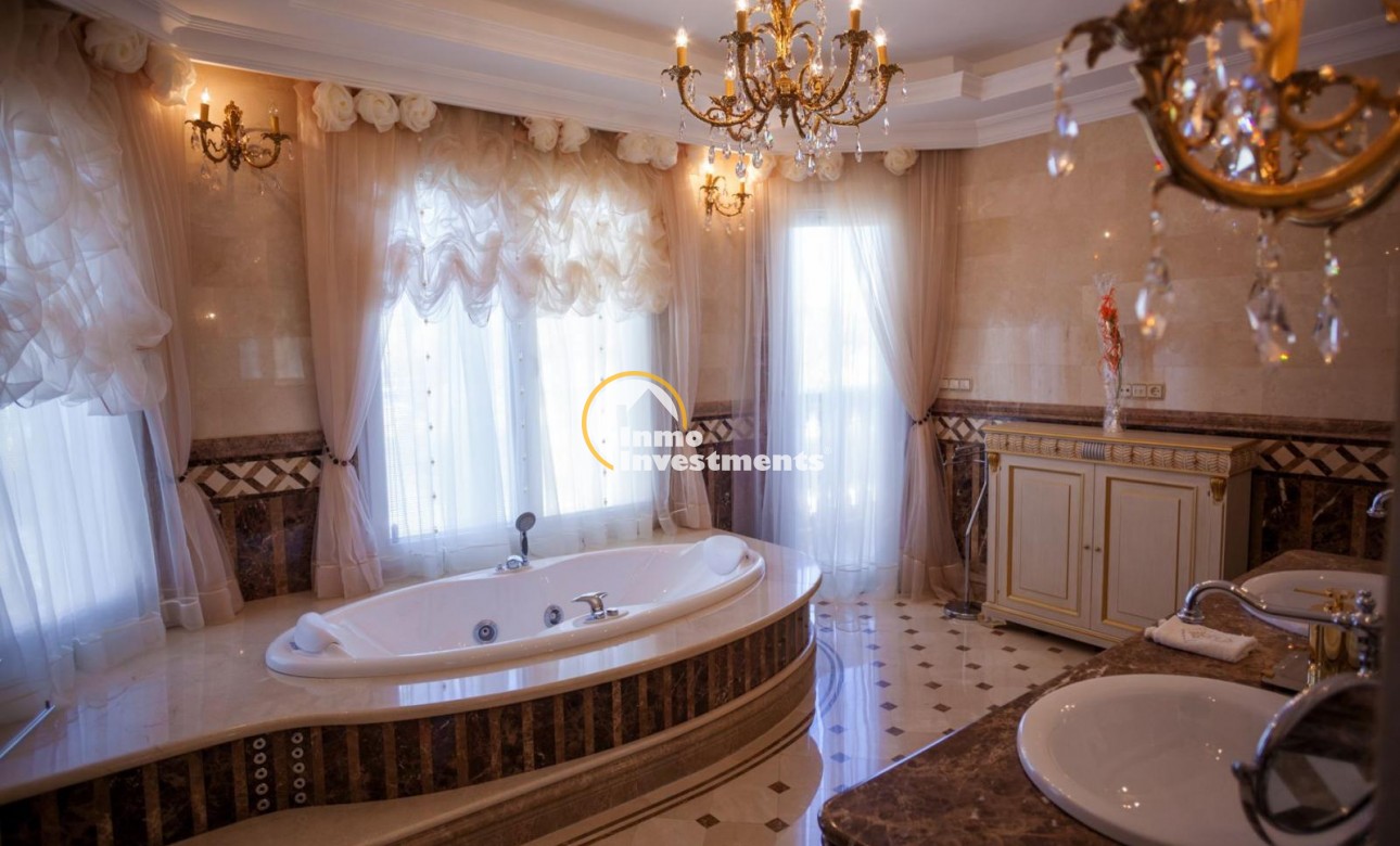 Gebrauchtimmobilien - Villa - Cabo Roig