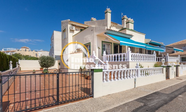Kaufen eine Immobilie in Playa Flamenca, Costa Blanca, Spanien