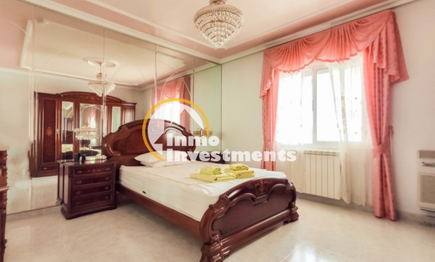 Bestaande bouw - Villa - Ciudad Quesada