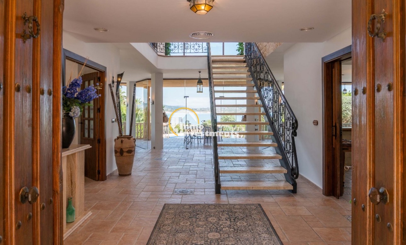 Resale - Villa - Costa Blanca - Orihuela Costa