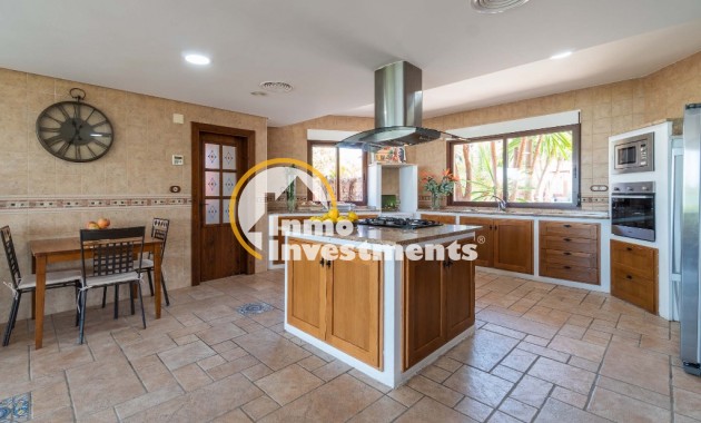 Resale - Villa - Costa Blanca - Orihuela Costa