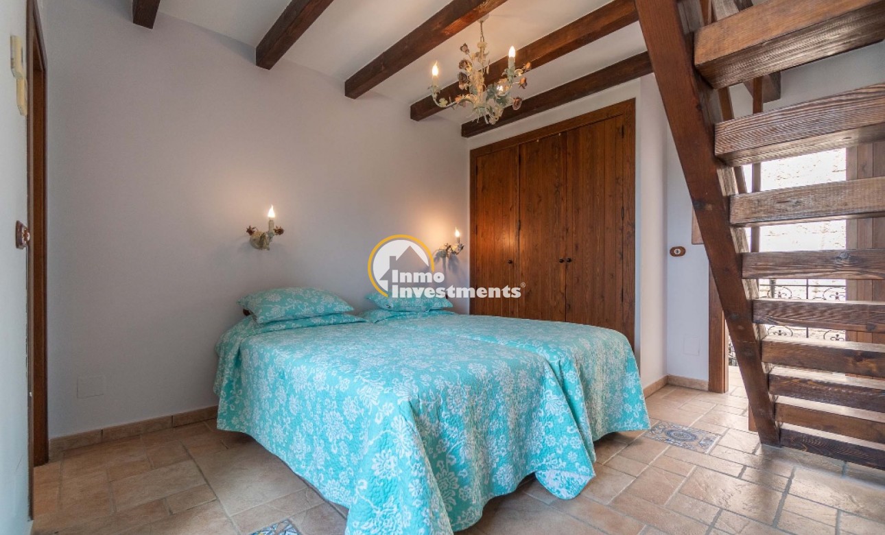 Resale - Villa - Costa Blanca - Orihuela Costa