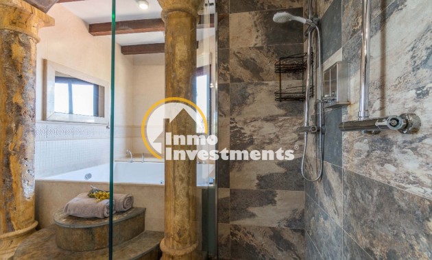 Resale - Villa - Costa Blanca - Orihuela Costa