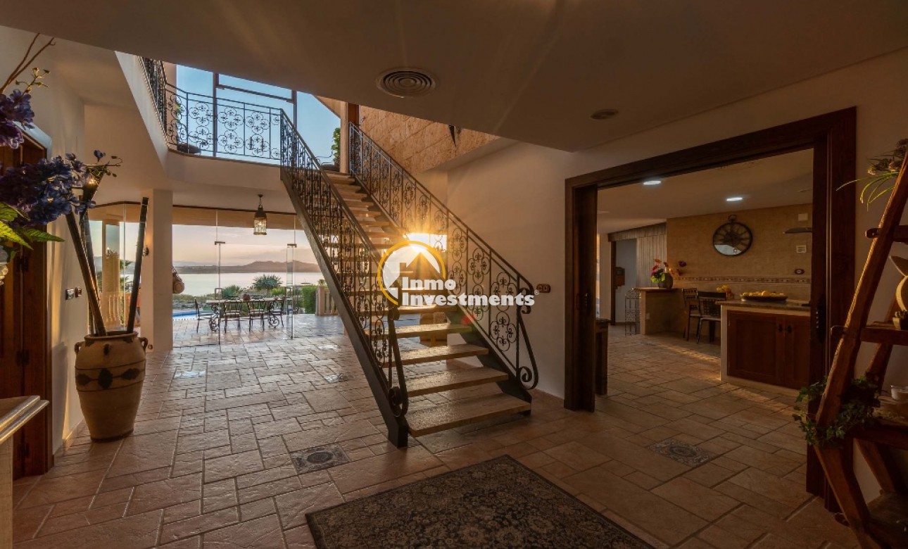 Resale - Villa - Costa Blanca - Orihuela Costa