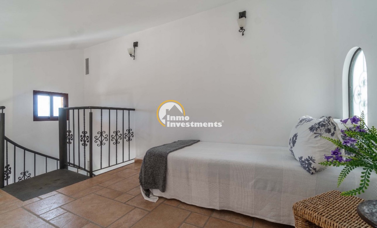 Resale - Villa - Costa Blanca - Orihuela Costa