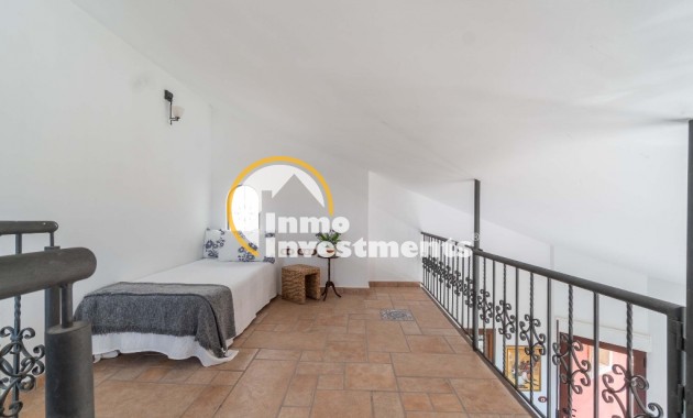 Resale - Villa - Costa Blanca - Orihuela Costa