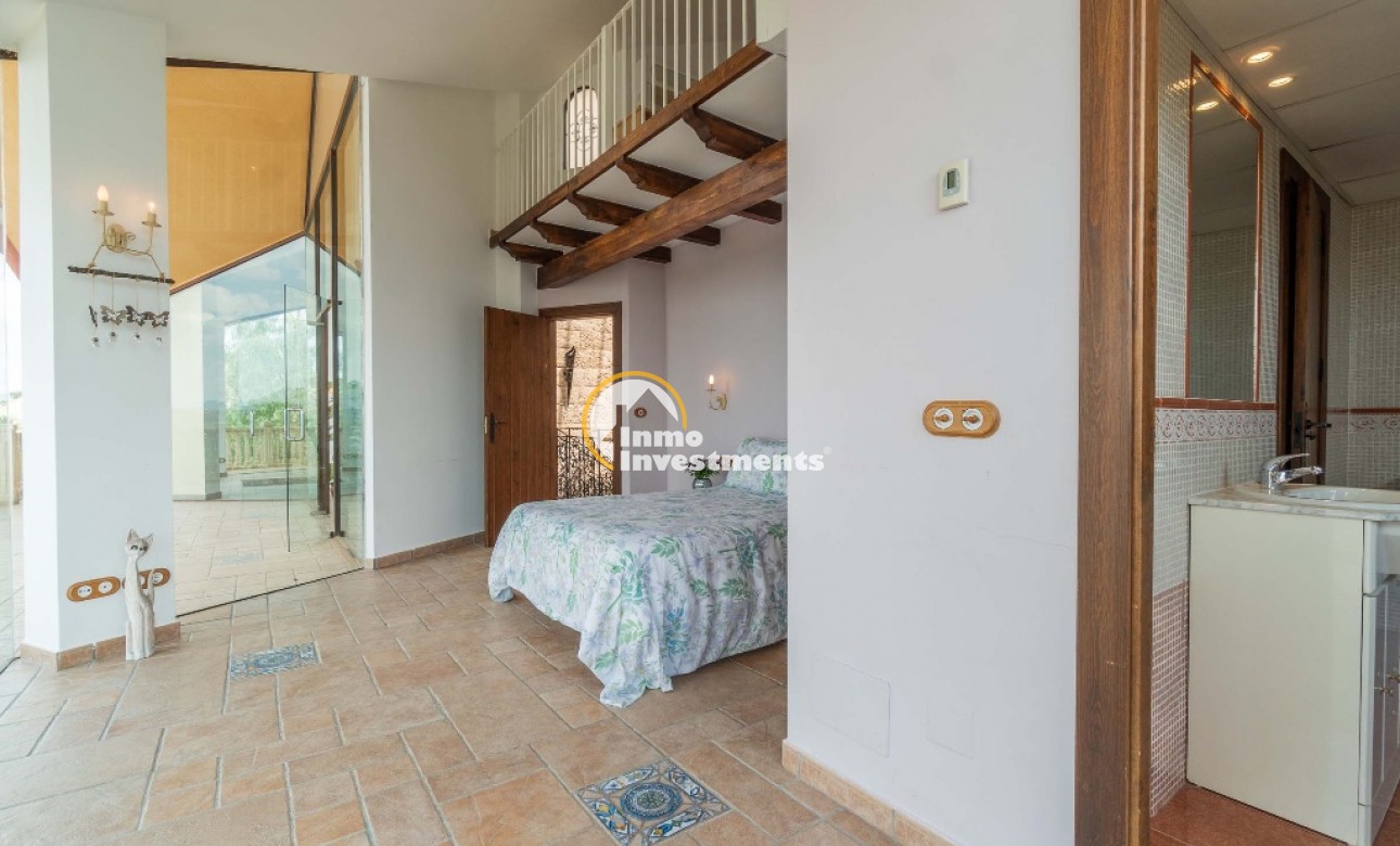 Resale - Villa - Costa Blanca - Orihuela Costa