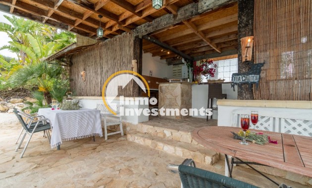 Resale - Villa - Costa Blanca - Orihuela Costa