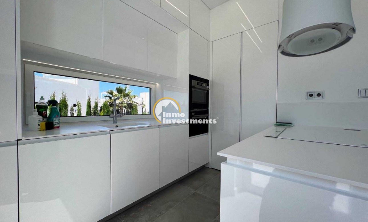 Resale - Villa - Las Colinas - Las Colinas Golf