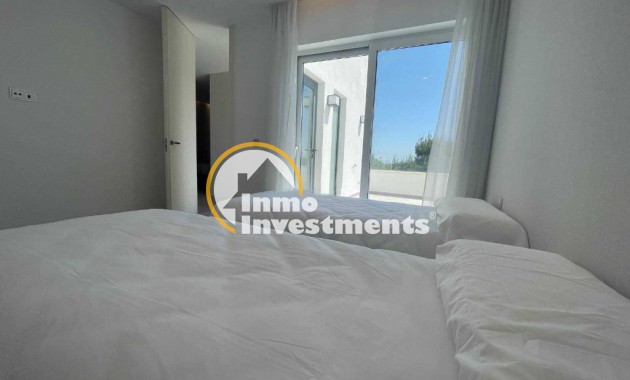 Resale - Villa - Las Colinas - Las Colinas Golf