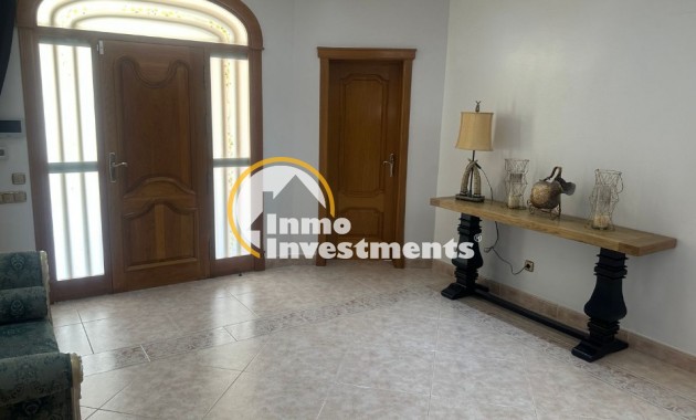 Resale - Villa - Orihuela - Orihuela city