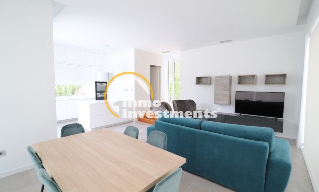 Resale - Villa - Las Colinas - Las Colinas Golf