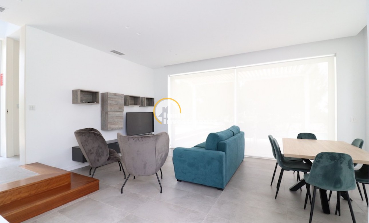 Resale - Villa - Las Colinas - Las Colinas Golf