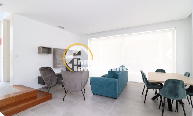 Resale - Villa - Las Colinas - Las Colinas Golf