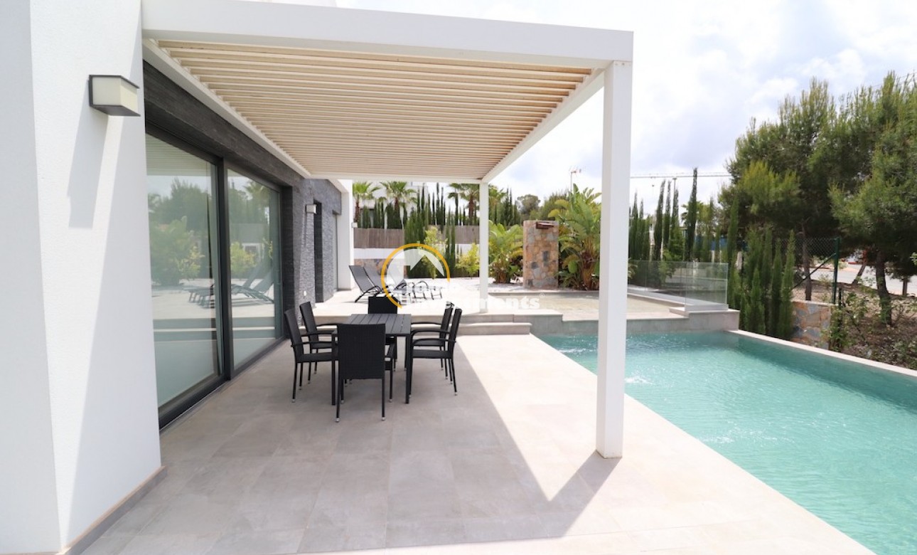 Resale - Villa - Las Colinas - Las Colinas Golf