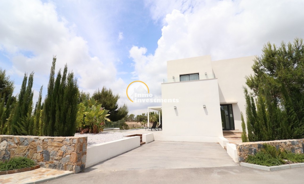 Resale - Villa - Las Colinas - Las Colinas Golf