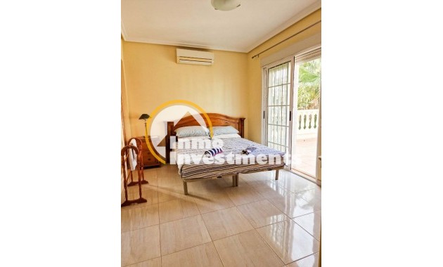 Resale - Villa - Playa Flamenca