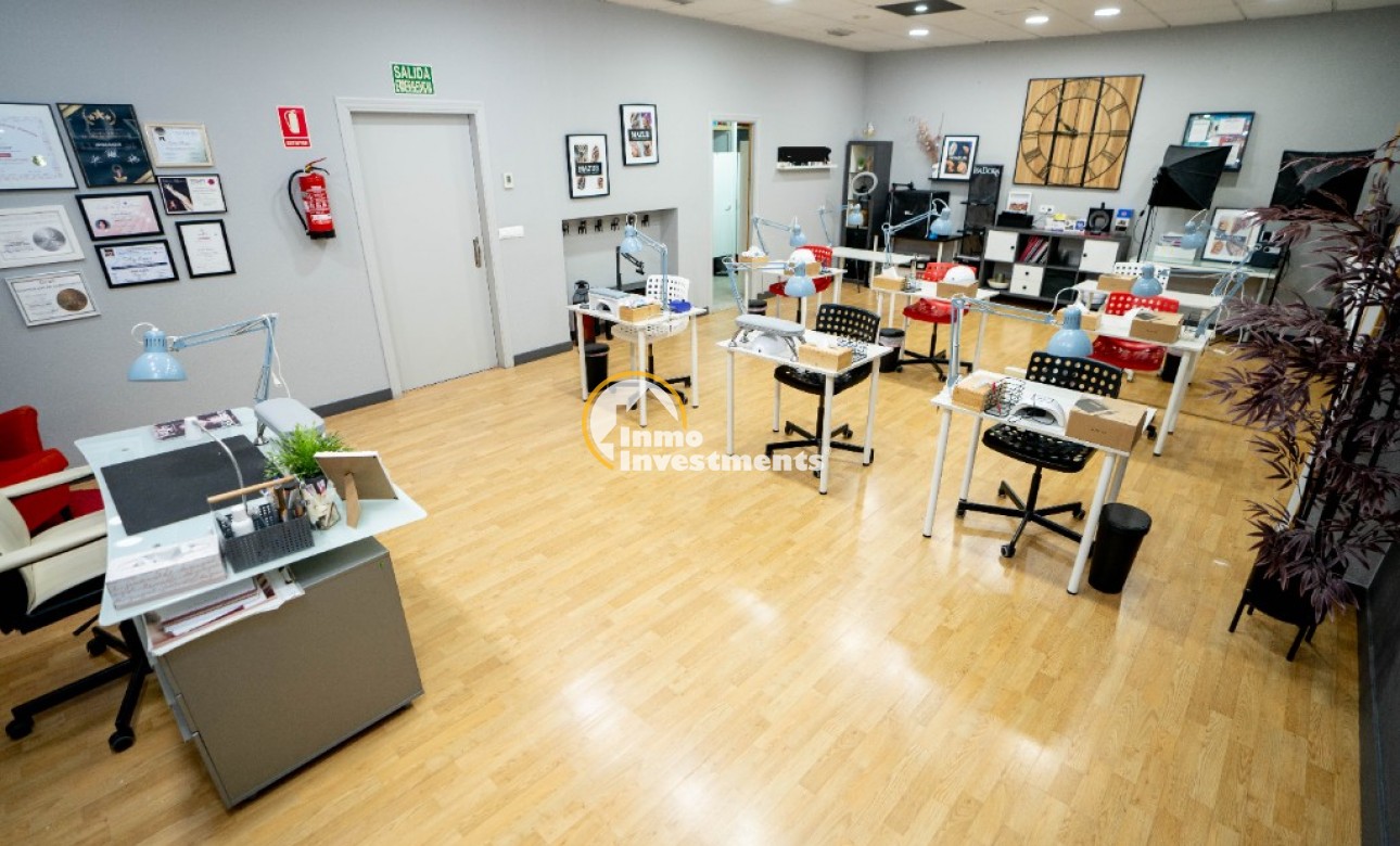 Bestaande bouw - Commercieel - Torrevieja