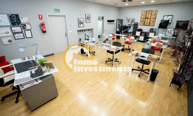 Bestaande bouw - Commercieel - Torrevieja