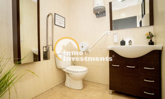 Bestaande bouw - Commercieel - Torrevieja