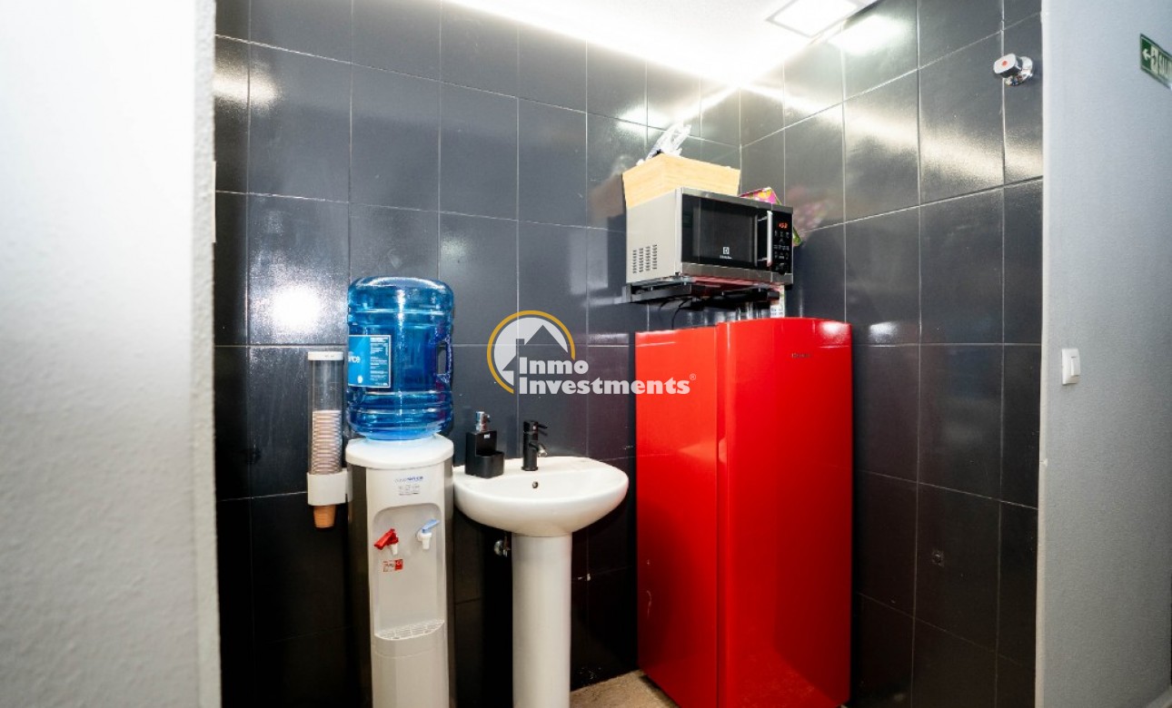 Bestaande bouw - Commercieel - Torrevieja