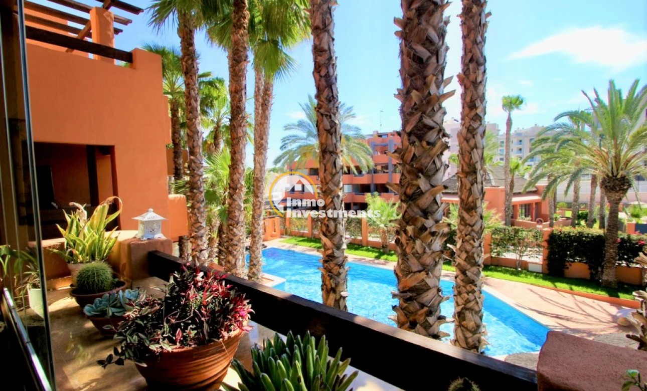 Resale - Apartment - Villamartin