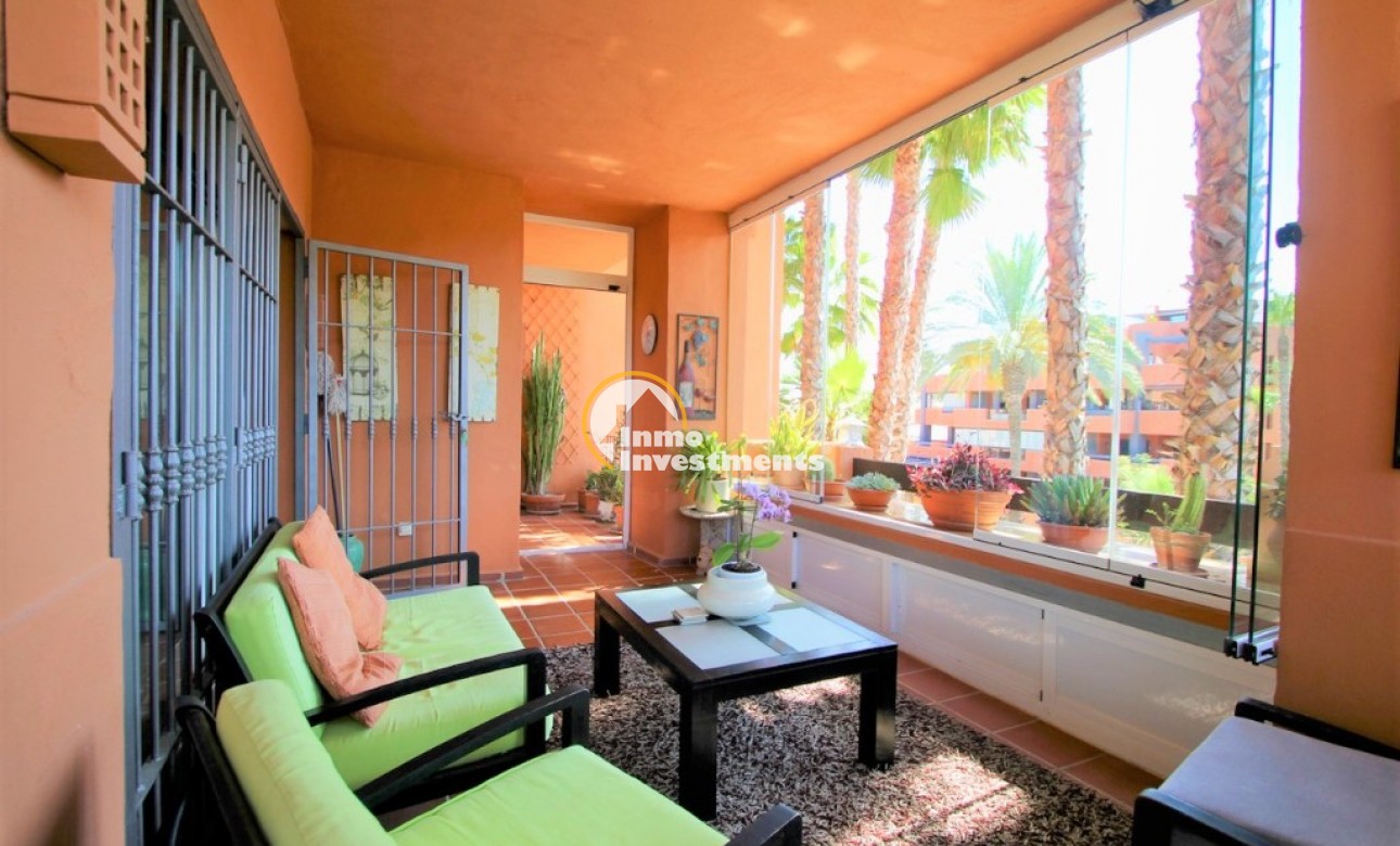 Resale - Apartment - Villamartin