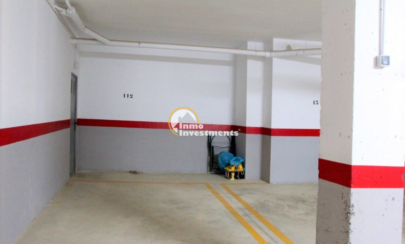 Resale - Apartment - Villamartin