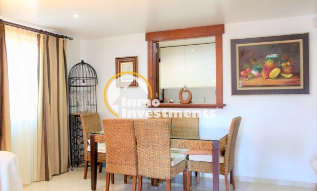 Resale - Apartment - Villamartin