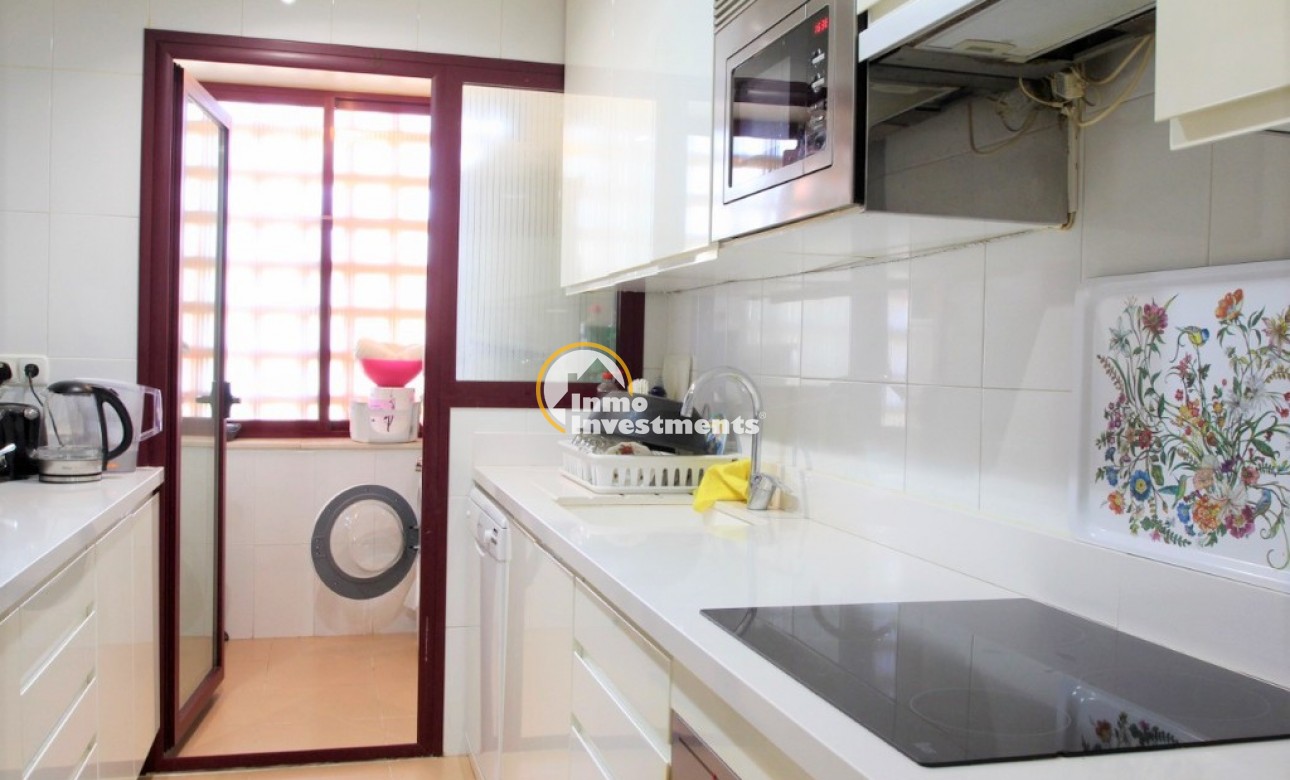 Resale - Apartment - Villamartin