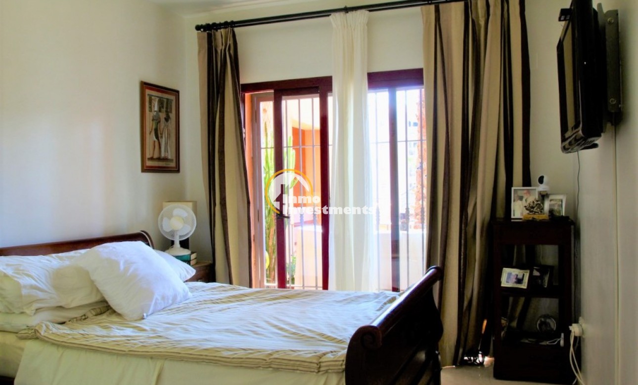 Resale - Apartment - Villamartin