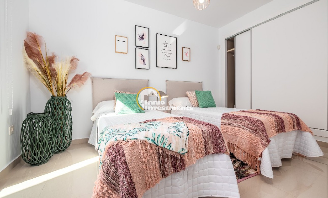 Obra nueva - Chalet adosado - Algorfa - La Finca Golf Resort