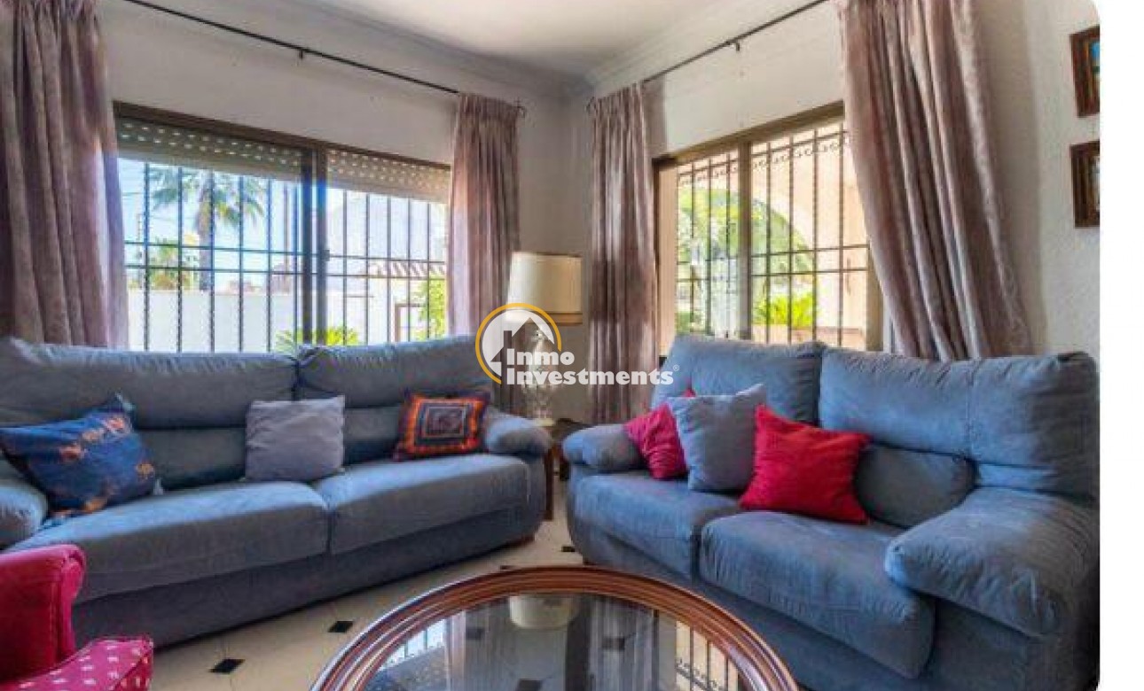 Bestaande bouw - Villa - Cabo Roig