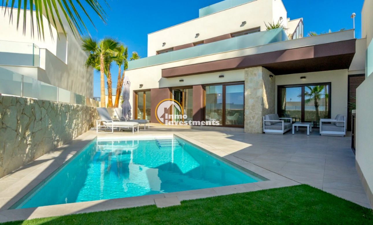 Obra nueva - Chalet independiente - Rojales