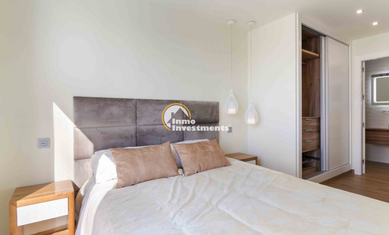 Obra nueva - Chalet independiente - Rojales